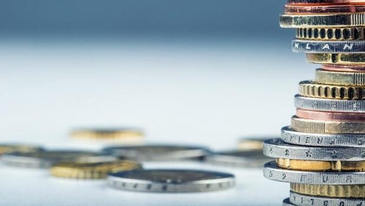 Signals of cracks in the US economy are frequent. Will Powell release more easing signals?