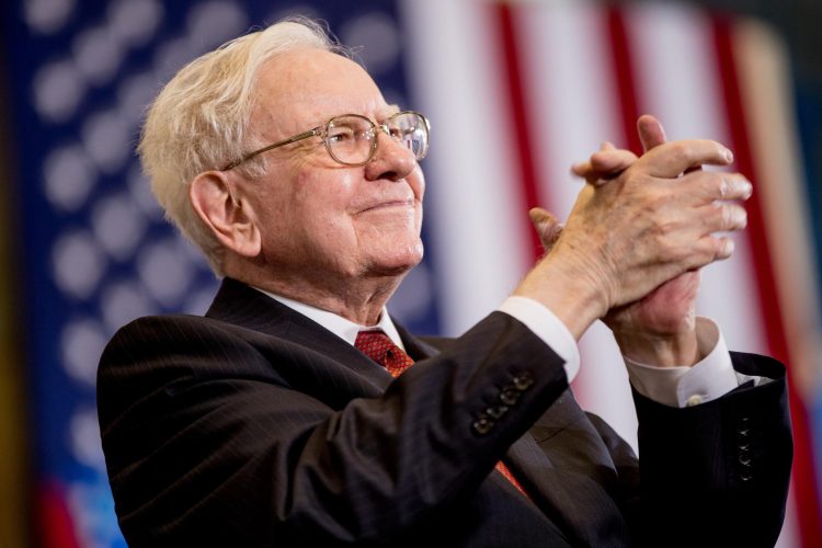 Buffett’s ‘Liquidation – style’ Sell – off of Apple and Bank of America Stocks: A Sign of Caution in the US Stock Market?
