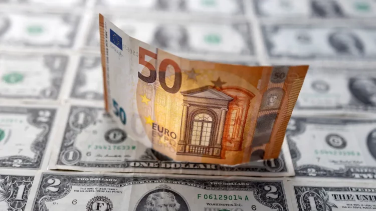 Euro vs. Dollar: How the World’s Two Leading Currencies Shape Global Markets