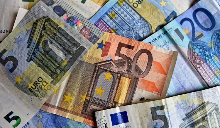 The Euro’s Strength: Is the Currency Ready for a Breakout?