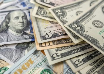 The U.S. Dollar’s Role in the Global Economic System: A Detailed Analysis