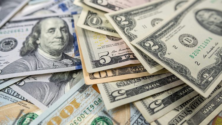 The U.S. Dollar’s Role in the Global Economic System: A Detailed Analysis