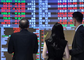 What Economic Signals Are Reflected in the Current Performance of the Asia-Pacific Stock Markets?