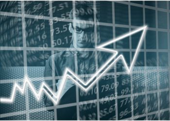 How Different Financial Perspectives Help Investors Navigate an Uncertain Market Environment