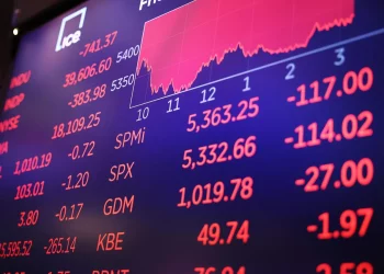Why Did 2025 Q1 European Fintech IPO Buzz Fail to Boost Bank Stock Sentiment?