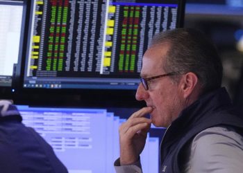 Why Did 2025 Q1 US Tech Stock Rally Decouple from Japanese Equity Flows?