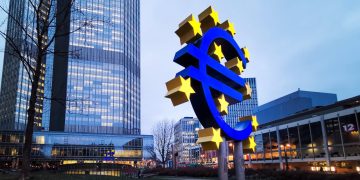 Central Bank Independence Under Scrutiny: Could It Trigger a Global Crisis of Confidence?