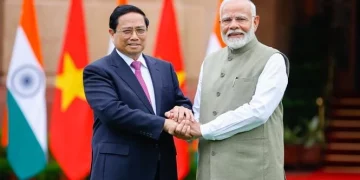 Emerging Market ETF Boom: Is Capital Flowing to India or Vietnam?