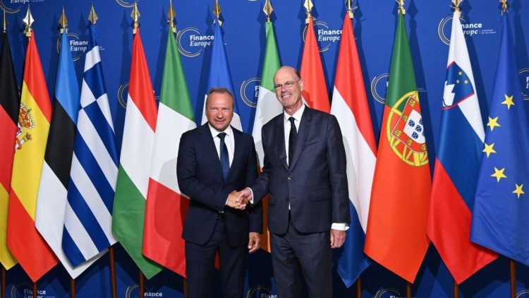 The Asian Century in Flux: Financial Centers, Capital Flows, and Geopolitical Risk