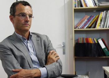 The Asian Century in Flux: Financial Centers, Capital Flows, and Geopolitical Risk